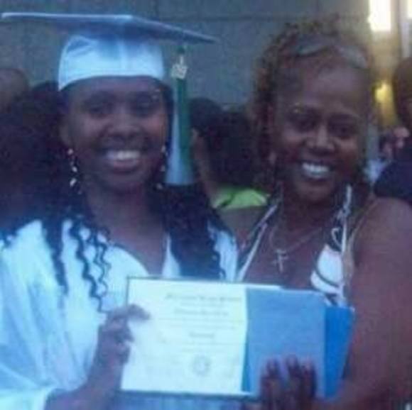 Meet your Posher, Serena - Picture 1 of 1